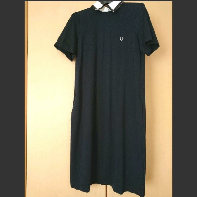 FRED PERRY(フレッドペリー)のフレッドペリー ワンピース レディースのワンピース(ひざ丈ワンピース)の商品写真