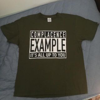 EXAMPLE COMPLACENCE TEE(Tシャツ/カットソー(半袖/袖なし))