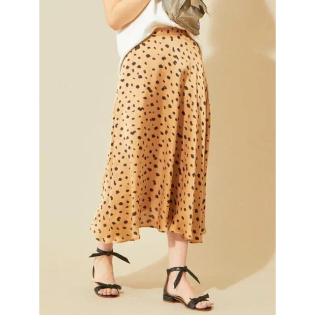 BEAUTY&YOUTH UNITED ARROWS(ビューティアンドユースユナイテッドアローズ)の新品♡ビューティ&ユース♡ ダルメシアンプリントフレアスカート レディースのスカート(ロングスカート)の商品写真