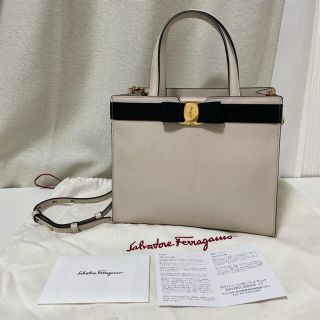 【美品】Salvatore Ferragamo トートバッグ ホワイト&キャメル