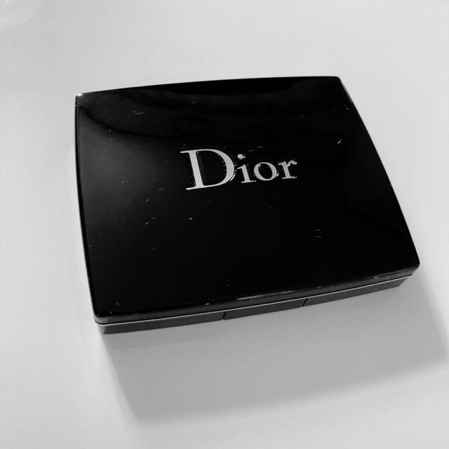 Dior(ディオール)の5/3削除　値下げ　dior サンククルール アイシャドウ ボルカニック087 コスメ/美容のベースメイク/化粧品(アイシャドウ)の商品写真