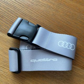 AUDI   スーツケースベルトアウディグッズの通販 by でみでみ's