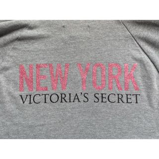 ヴィクトリアズシークレット(Victoria's Secret)のサリー様専用NY限定　VICTORIA'S SECRET　レディース USM(パーカー)