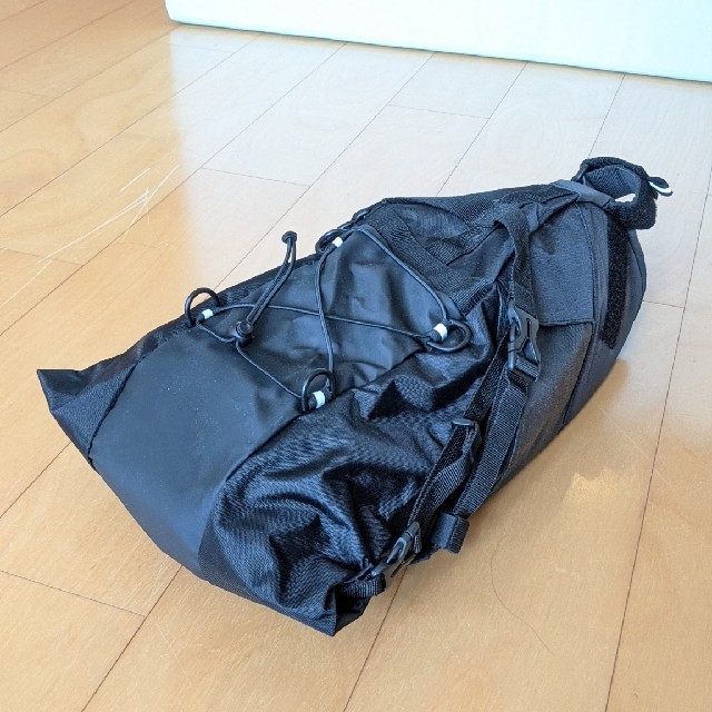 Giant(ジャイアント)のGIANT SCOUT SEAT BAG ジャイアント サドルバッグ 9L スポーツ/アウトドアの自転車(バッグ)の商品写真