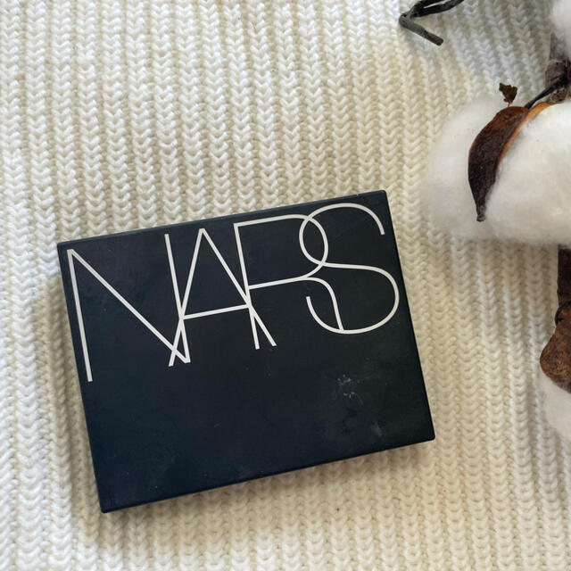 NARS(ナーズ)のナーズ　パウダー コスメ/美容のベースメイク/化粧品(フェイスパウダー)の商品写真