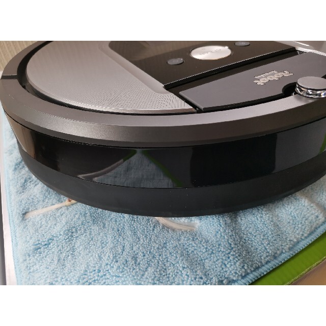 iRobot(アイロボット)のコニ4365様専用 iRobot ルンバ17年製960美品！ スマホ/家電/カメラの生活家電(掃除機)の商品写真