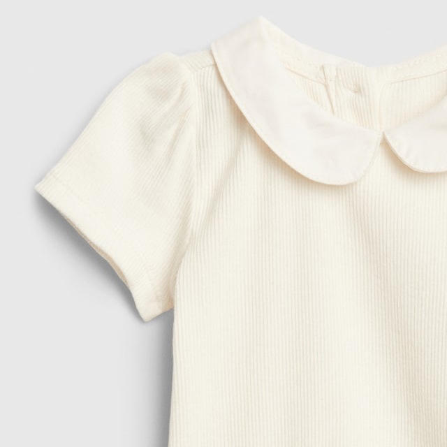 babyGAP(ベビーギャップ)の『新品』babyGap 襟付き 半袖リブボディ 90㎝ キッズ/ベビー/マタニティのキッズ服女の子用(90cm~)(Tシャツ/カットソー)の商品写真