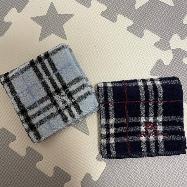 BURBERRY(バーバリー)の【新品】バーバリー　タオルハンカチ　２枚セット レディースのファッション小物(ハンカチ)の商品写真