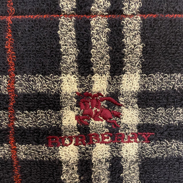 BURBERRY(バーバリー)の【新品】バーバリー　タオルハンカチ　２枚セット レディースのファッション小物(ハンカチ)の商品写真