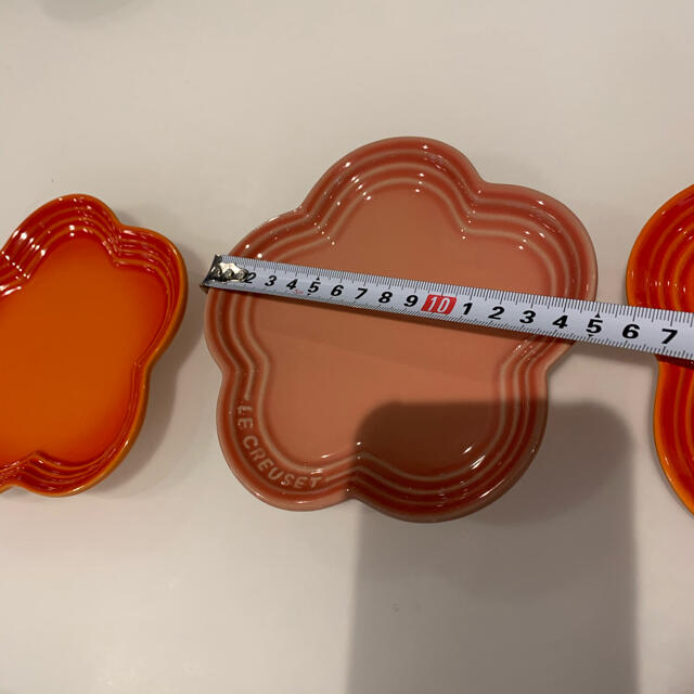 LE CREUSET(ルクルーゼ)のル・クルーゼ　フラワープレート S 15cm 皿　3枚　セット　 インテリア/住まい/日用品のキッチン/食器(食器)の商品写真