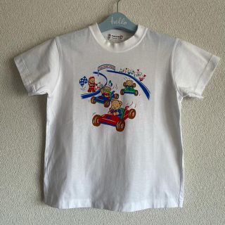 ファミリア(familiar)のfamiliar☆半袖Tシャツ 白T  ファミちゃん 車 レ－ス☆120cm(Tシャツ/カットソー)