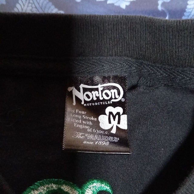 Norton(ノートン)のお値引きNORTON綿ポリ混Tシャツ黒刺繍M新品同様 メンズのトップス(Tシャツ/カットソー(半袖/袖なし))の商品写真