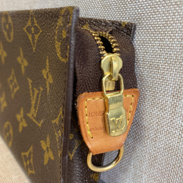 LOUIS VUITTON(ルイヴィトン)のSaki様専用ルイヴィトン ポーチ モノグラム バケット付属ポーチ レディースのファッション小物(ポーチ)の商品写真