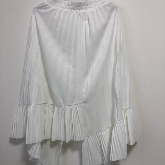 ロングプリーツスカート　ホワイト レディースのスカート(ロングスカート)の商品写真