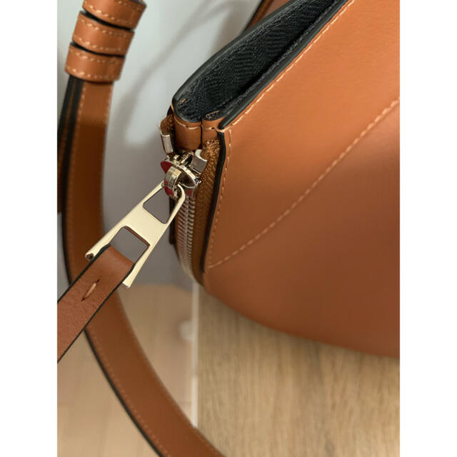 LOEWE(ロエベ)の【新品】ロエベ　ハンモック　クラシックカーフスキン　タン レディースのバッグ(ハンドバッグ)の商品写真