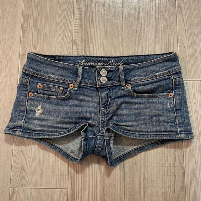 American Eagle(アメリカンイーグル)のくまくまさん専用☆アメリカンイーグル☆デニムショートパンツ レディースのパンツ(ショートパンツ)の商品写真