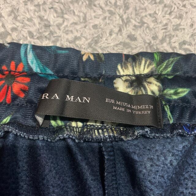 ZARA(ザラ)のZARA MAN ジャージー　パンツ　花柄 メンズのパンツ(デニム/ジーンズ)の商品写真