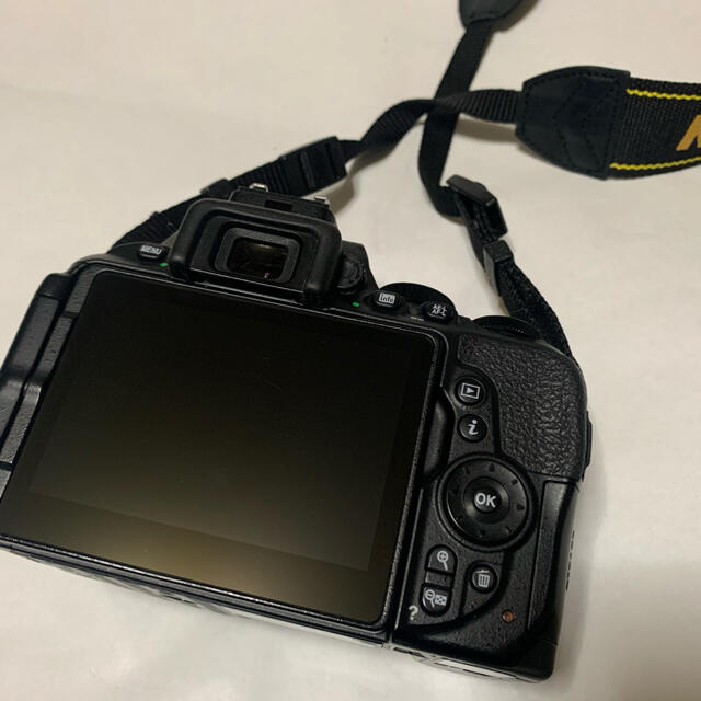 Nikon ダブルズームキット カメラバッグ付きの通販 by あき's shop｜ニコンならラクマ - ニコン D5600 高評価在庫
