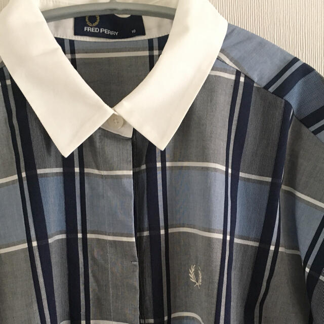 FRED PERRY(フレッドペリー)のフレッドペリー チェックシャツワンピース 新品 レディースのワンピース(ひざ丈ワンピース)の商品写真