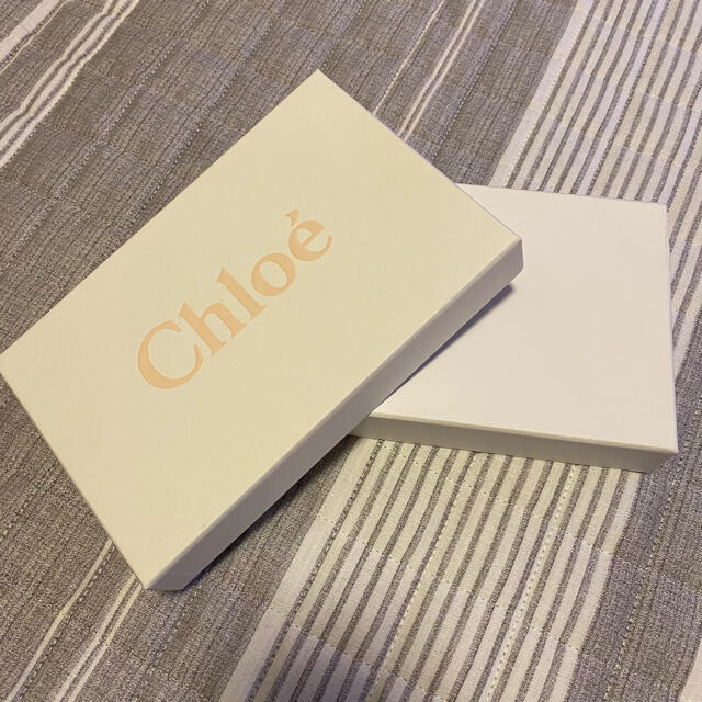 Chloe(クロエ)の財布の箱 Chloe レディースのバッグ(ショップ袋)の商品写真