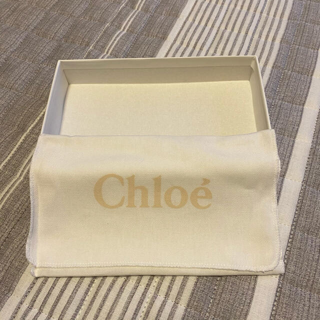 Chloe(クロエ)の財布の箱 Chloe レディースのバッグ(ショップ袋)の商品写真