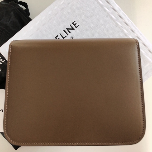 celine(セリーヌ)のCELINE CLASSIC セリーヌ クラシック ボックス ティーン バッグ レディースのバッグ(ショルダーバッグ)の商品写真