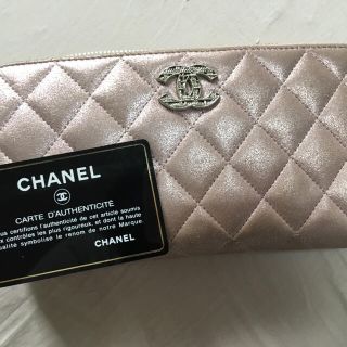 シャネル(CHANEL)のセール正規品☆送料込み　CHANEL シャネル 限定ピンク長財布　ピンクパール(財布)