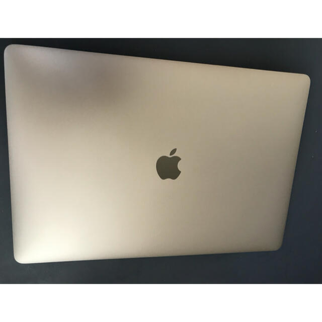 Apple(アップル)のMacBook pro 15インチ　スペイスグレー　late2016 スマホ/家電/カメラのPC/タブレット(ノートPC)の商品写真