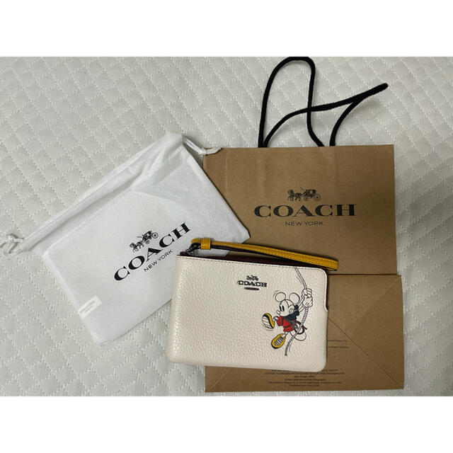 coach ポーチ　日本限定