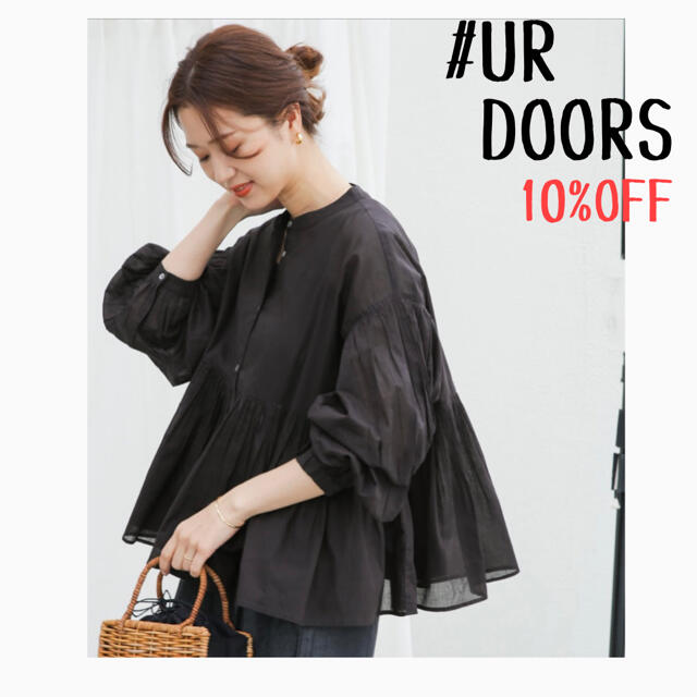 ★新品未使用タグ付き★UR DOORS＊コットンボイルギャザーブラウストップス