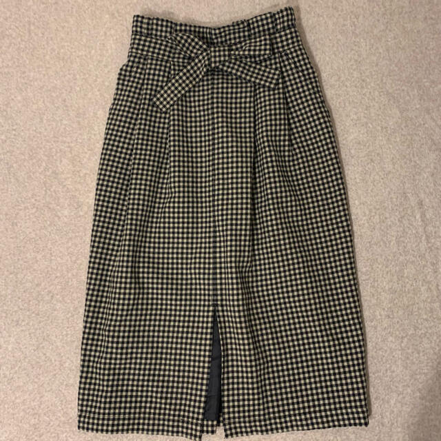 Dot&Stripes CHILDWOMAN(ドットアンドストライプスチャイルドウーマン)のDot&Stripes CHILD WOMAN ギンガムチェックコクーンスカート レディースのスカート(ひざ丈スカート)の商品写真