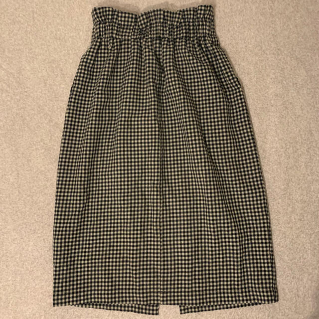 Dot&Stripes CHILDWOMAN(ドットアンドストライプスチャイルドウーマン)のDot&Stripes CHILD WOMAN ギンガムチェックコクーンスカート レディースのスカート(ひざ丈スカート)の商品写真