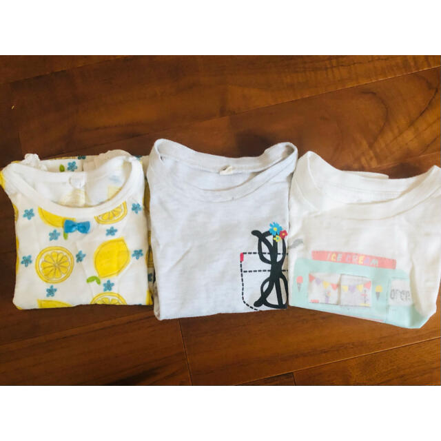 babyGAP(ベビーギャップ)の3枚セット　Tシャツ キッズ/ベビー/マタニティのベビー服(~85cm)(Ｔシャツ)の商品写真