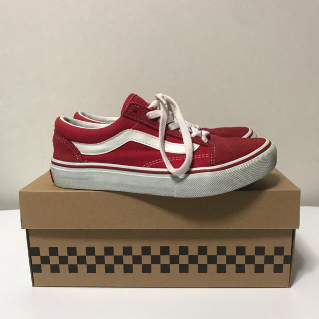 VANS(ヴァンズ)の [ヴァンズ]VANS OLD SKOOL  スニーカー レッド赤 レディースの靴/シューズ(スニーカー)の商品写真