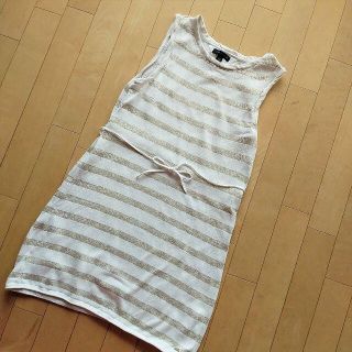 トミーヒルフィガー(TOMMY HILFIGER)のトミーヒルフィガー☆女の子用　ゴールドライン入り 袖なしワンピース(ワンピース)