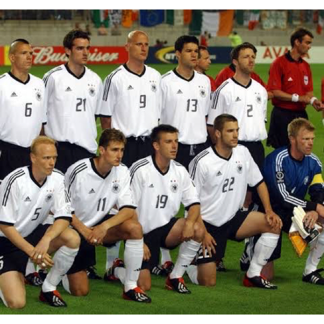 adidas(アディダス)のサッカー ドイツ代表 2002/03 ホーム レプリカユニフォーム スポーツ/アウトドアのサッカー/フットサル(ウェア)の商品写真