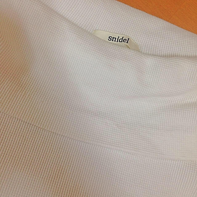 SNIDEL(スナイデル)のsnidel オフショルトップス レディースのトップス(カットソー(長袖/七分))の商品写真