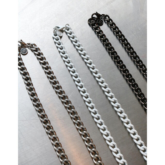 MBアイテム チェーンネックレス ホワイト&ブラックセット メンズのアクセサリー(ネックレス)の商品写真
