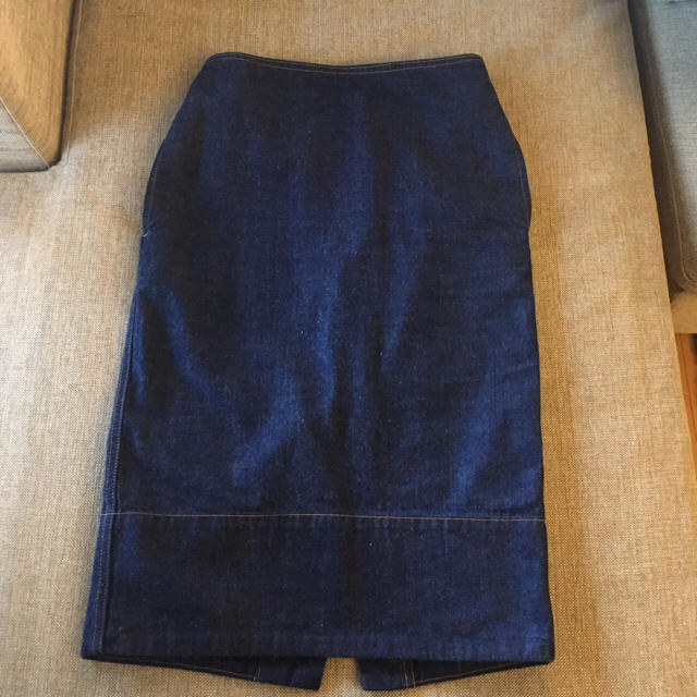 DEUXIEME CLASSE(ドゥーズィエムクラス)のマディソンブルー デニムスカート レディースのスカート(ひざ丈スカート)の商品写真