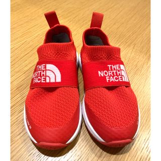 ザノースフェイス(THE NORTH FACE)のノースフェイス 16cm  ジュニア　スニーカーシューズ　赤(サンダル)