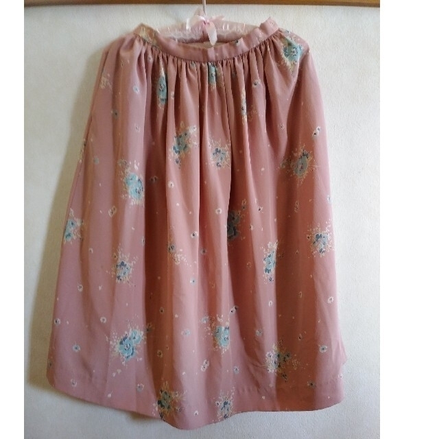 COMME CA DU MODE(コムサデモード)の花柄スカート レディースのスカート(ロングスカート)の商品写真