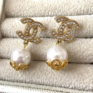 ピアス　シャネル　ノベルティ(ピアス)