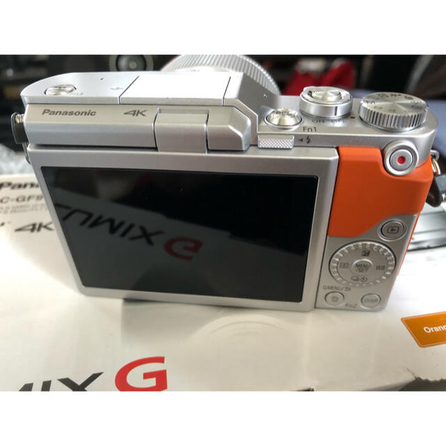 panasonic  lumix DC-GF9W 2