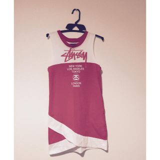 ステューシー(STUSSY)のstussyのワンピース😌❤️(ひざ丈ワンピース)