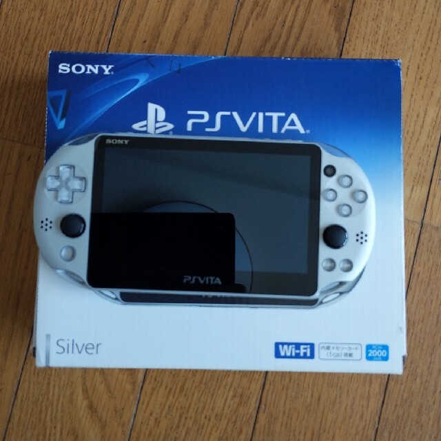 PS Vita 美品 PCH-2000 メモリーカード16GB他おまけ色々