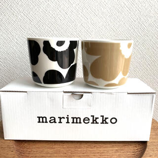 マリメッコ(marimekko)のマリメッコ ラテマグ ウニッコ　ベージュ　ホワイト×ブラック　セット(食器)