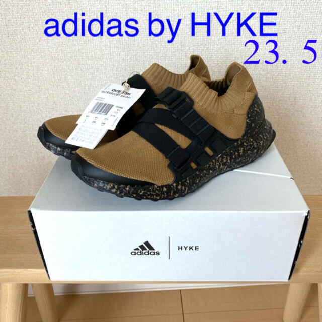 adidas by HYKE ウルトラブースト　AH-001