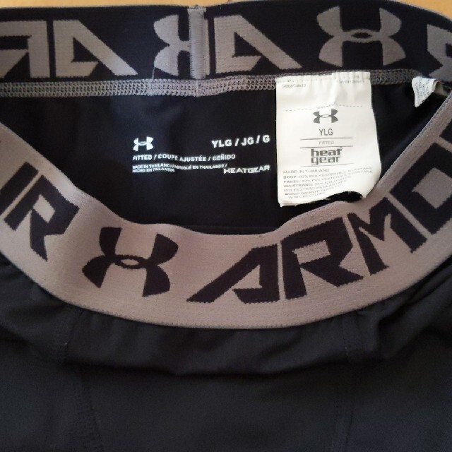 UNDER ARMOUR(アンダーアーマー)のアンダーアーマ　スパッツ　レギンス　150  YLG キッズ/ベビー/マタニティのキッズ服男の子用(90cm~)(パンツ/スパッツ)の商品写真