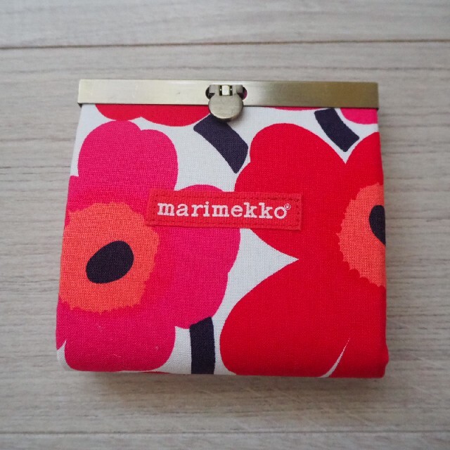 マリメッコ 財布 レディースのファッション小物(財布)の商品写真
