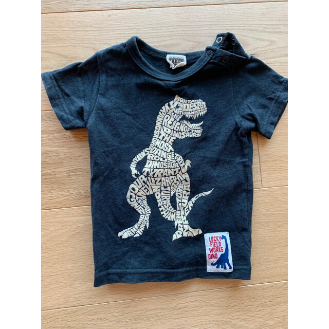 F.O.KIDS(エフオーキッズ)のF.O.kids ティラノサウルス　黒　Tシャツ　90cm 男の子 キッズ/ベビー/マタニティのキッズ服男の子用(90cm~)(Tシャツ/カットソー)の商品写真